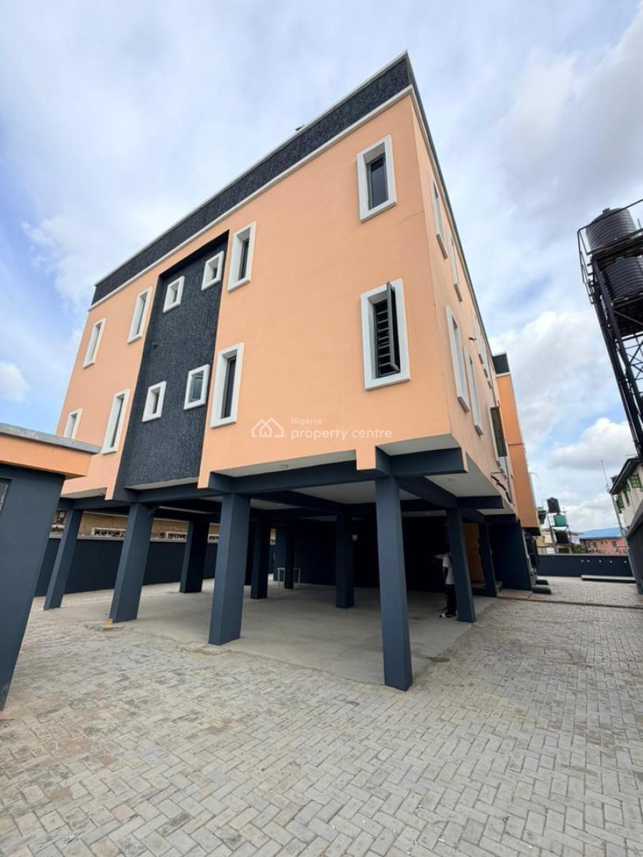 Exquisitely Built 3 Bedroom Apartment, Gbagada, Lagos, Flat / Apartment for Sale