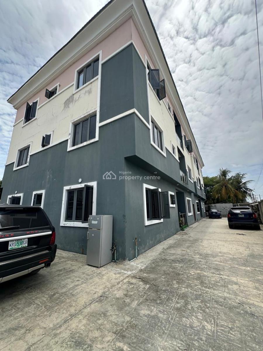 3 Bedroom Flat with Excellent Facility, Igbo Efon, Lekki, Lagos, Flat / Apartment for Rent