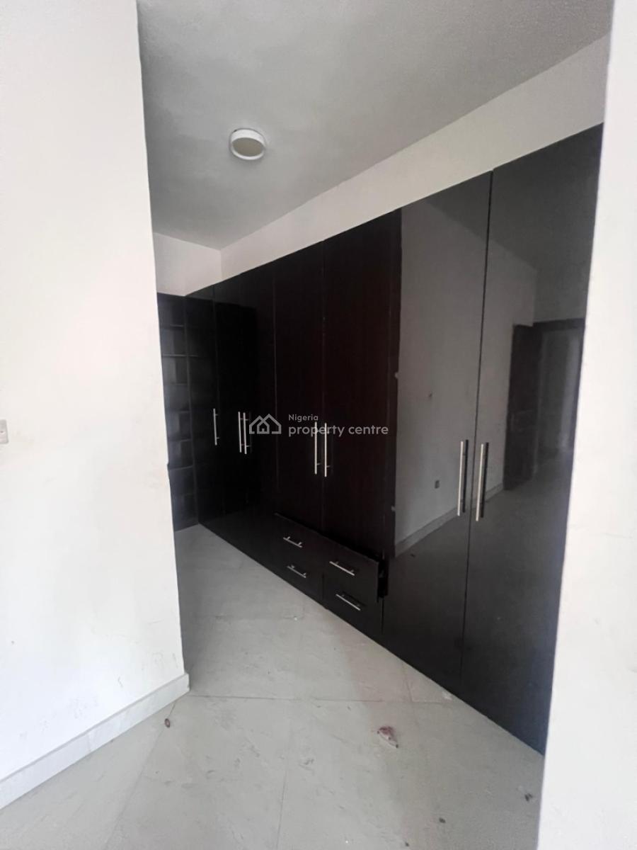 3 Bedroom Apartment with Bq Available, Lekki Phase 1, Lekki, Lagos, Flat / Apartment for Rent