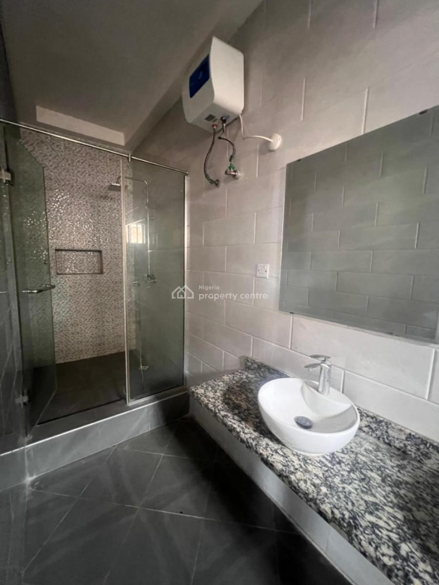 3 Bedroom Apartment with Bq Available, Lekki Phase 1, Lekki, Lagos, Flat / Apartment for Rent