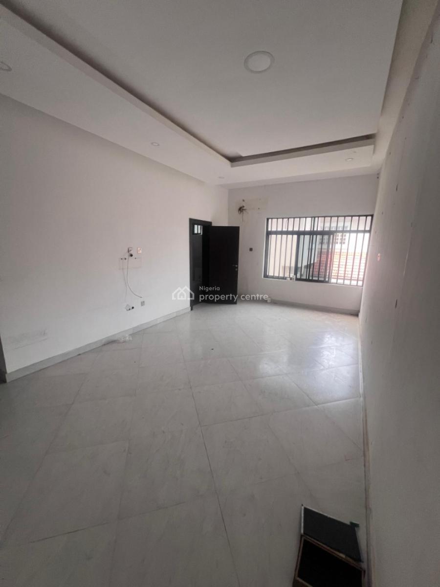 3 Bedroom Apartment with Bq Available, Lekki Phase 1, Lekki, Lagos, Flat / Apartment for Rent