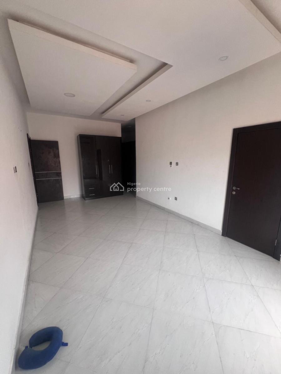 3 Bedroom Apartment with Bq Available, Lekki Phase 1, Lekki, Lagos, Flat / Apartment for Rent