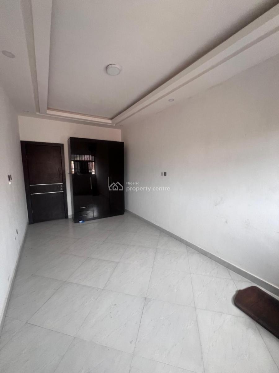 3 Bedroom Apartment with Bq Available, Lekki Phase 1, Lekki, Lagos, Flat / Apartment for Rent