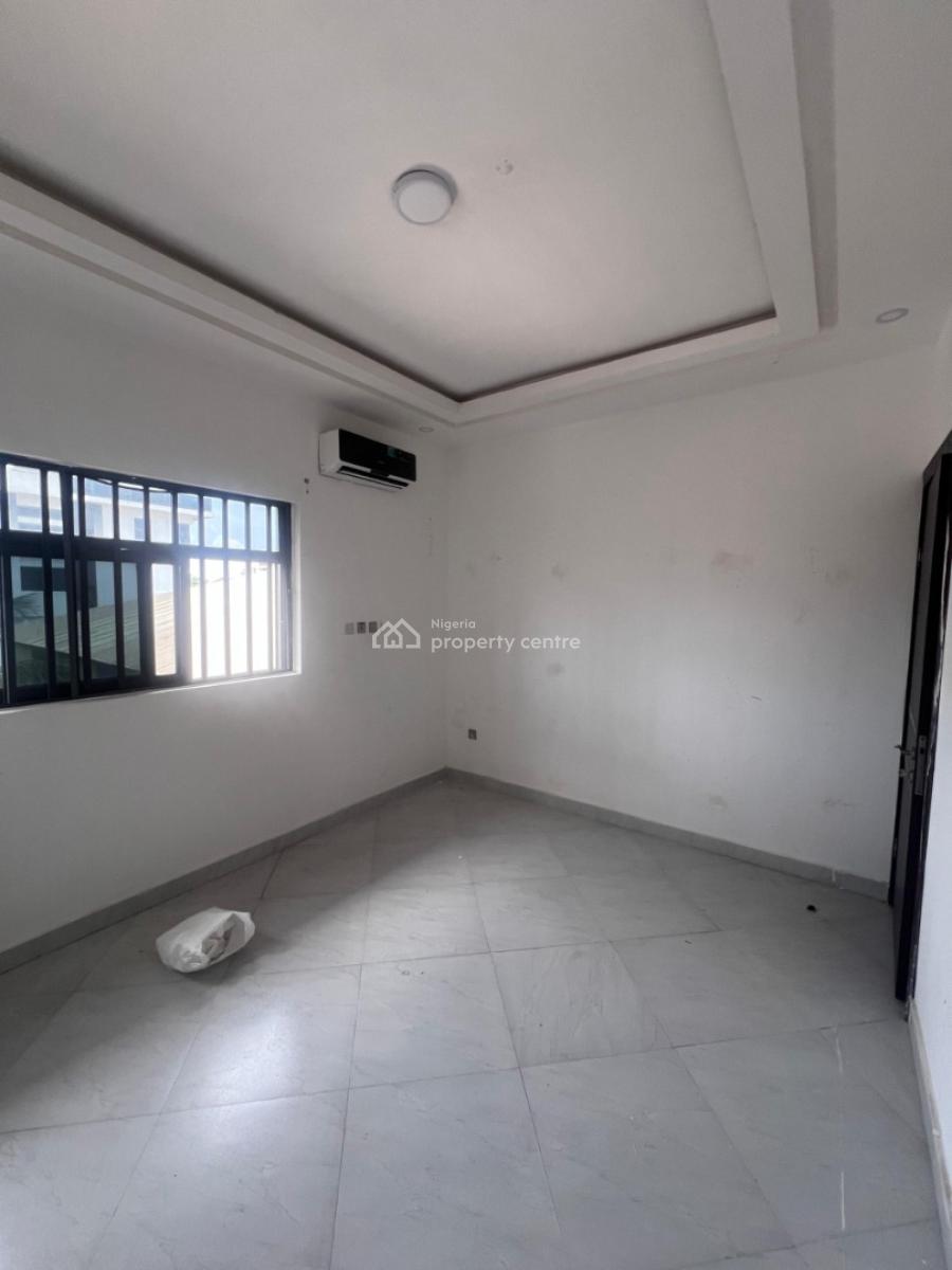 3 Bedroom Apartment with Bq Available, Lekki Phase 1, Lekki, Lagos, Flat / Apartment for Rent
