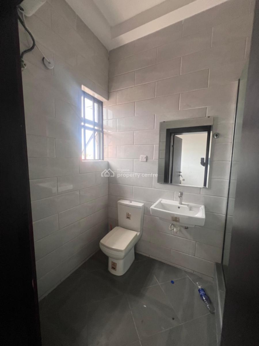 3 Bedroom Apartment with Bq Available, Lekki Phase 1, Lekki, Lagos, Flat / Apartment for Rent
