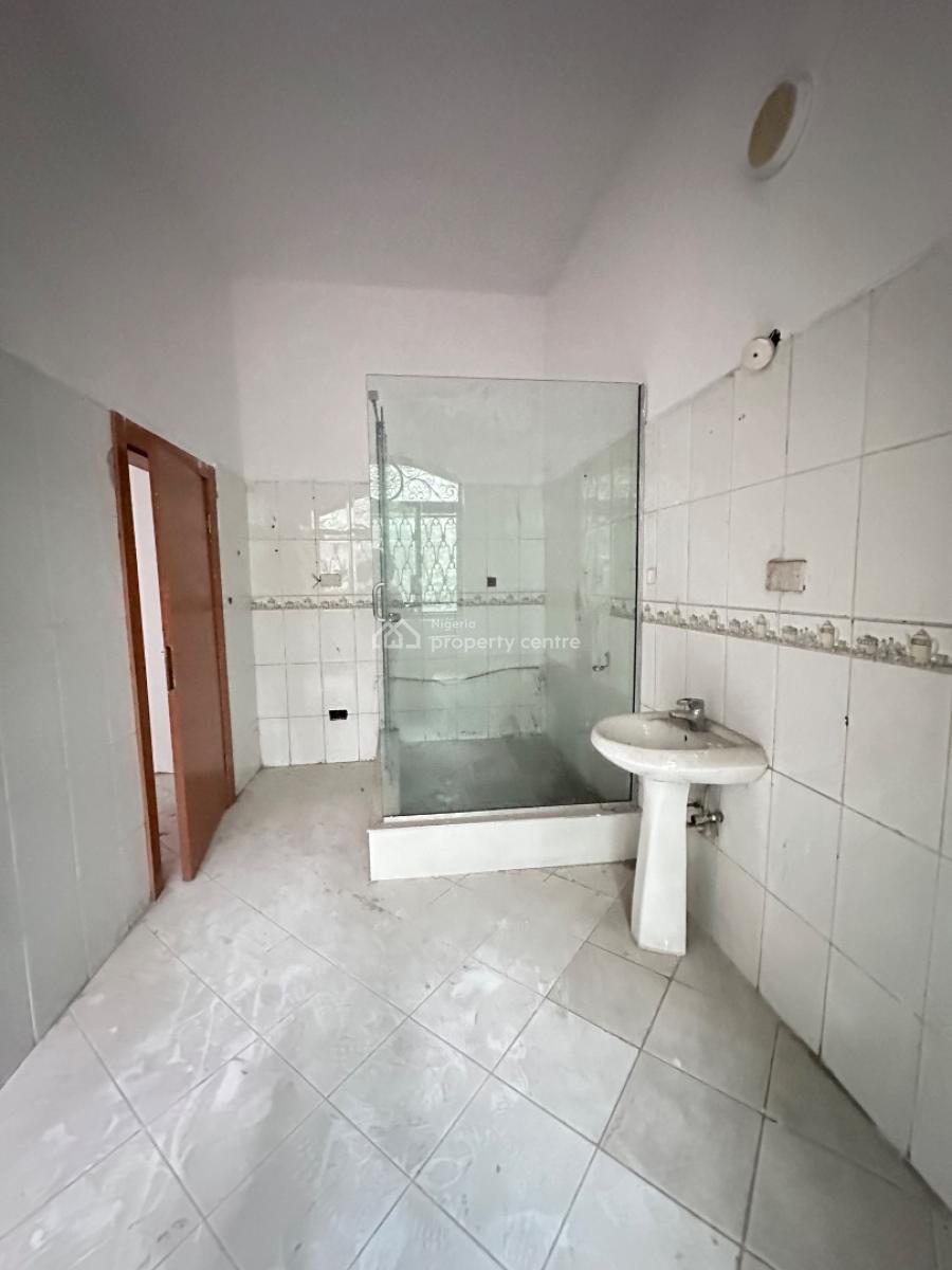 1 Bedroom Apartment with Pool, Eleganza Estate, Lekki, Lagos, Flat / Apartment for Rent
