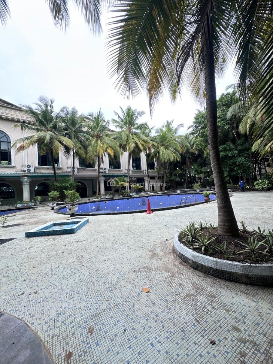 1 Bedroom Apartment with Pool, Eleganza Estate, Lekki, Lagos, Flat / Apartment for Rent
