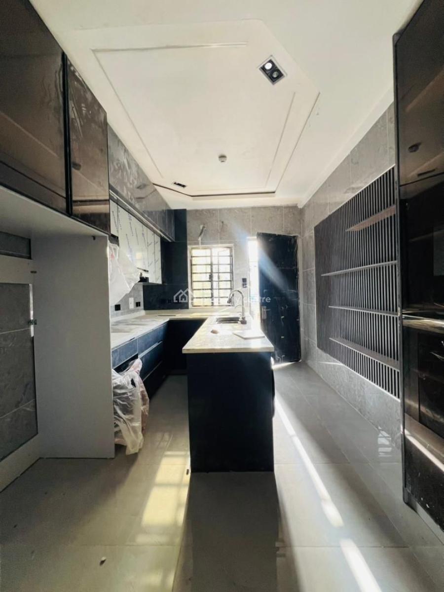 Exquisitely Built 4 Bedroom Duplex with Terrace  Plus Bq, Surulere, Lagos, Terraced Duplex for Sale