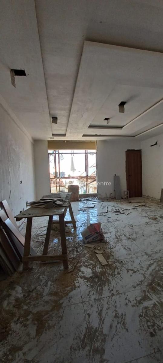 3 Bedrooms Apartment, Lekki Phase 1, Lekki, Lagos, Flat / Apartment for Sale