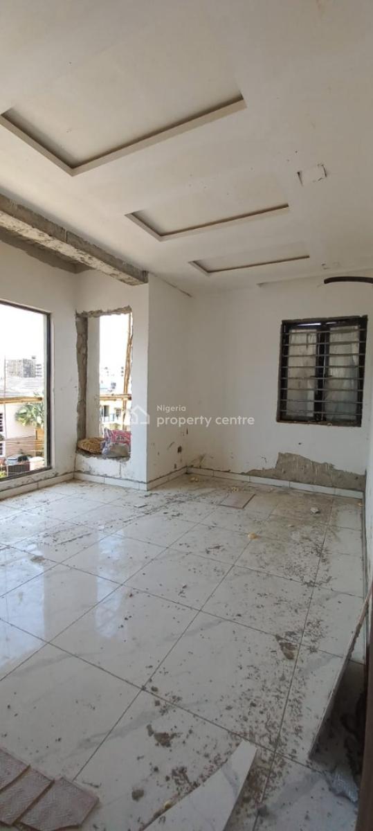 3 Bedrooms Apartment, Lekki Phase 1, Lekki, Lagos, Flat / Apartment for Sale