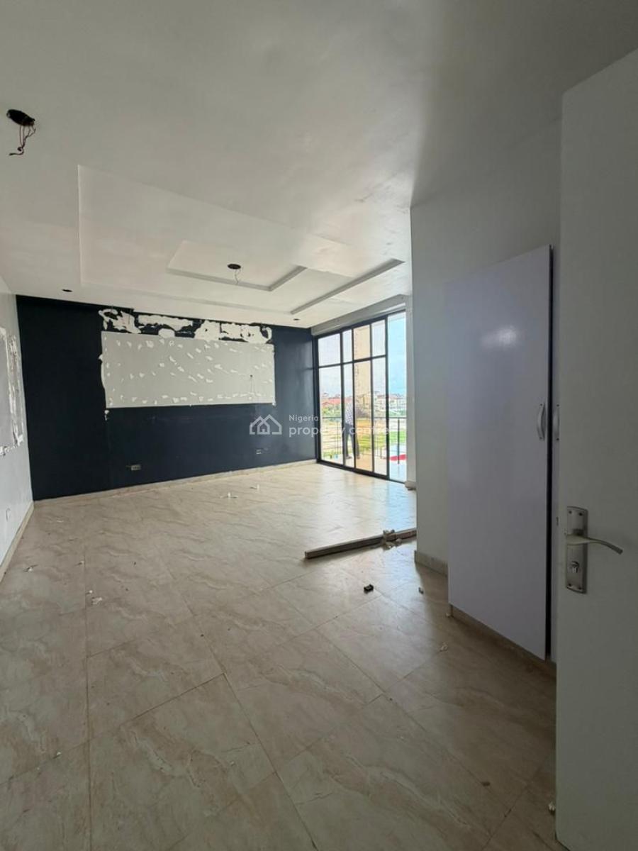 Spacious 3 Bedroom with Bq in a Secured Estate, Rock Drive, Off C&i Leasing Company, Lekki Phase 1, Lekki, Lagos, Flat / Apartment for Rent