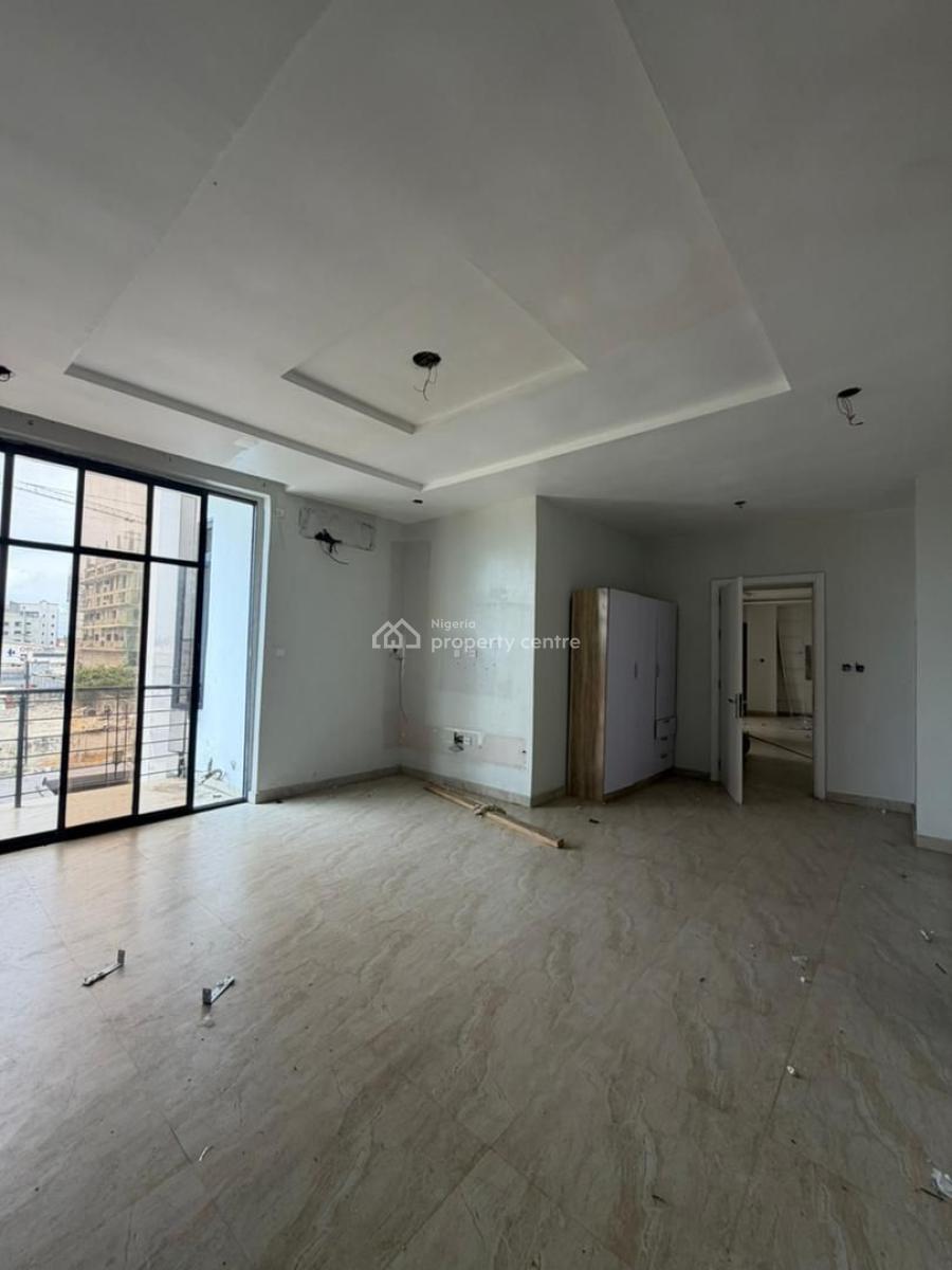 Spacious 3 Bedroom with Bq in a Secured Estate, Rock Drive, Off C&i Leasing Company, Lekki Phase 1, Lekki, Lagos, Flat / Apartment for Rent