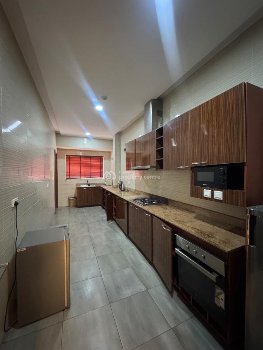 Exclusive 2 Bedroom Apartment, Lekki Phase 1, Lekki, Lagos, Flat / Apartment for Rent