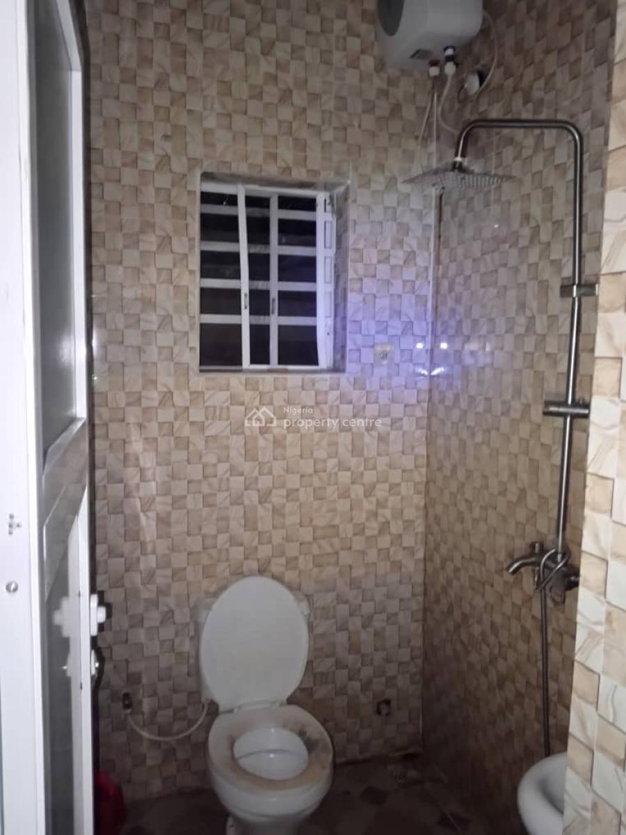 Mini Flat, Adekunle, Yaba, Lagos, Mini Flat (room and Parlour) for Rent