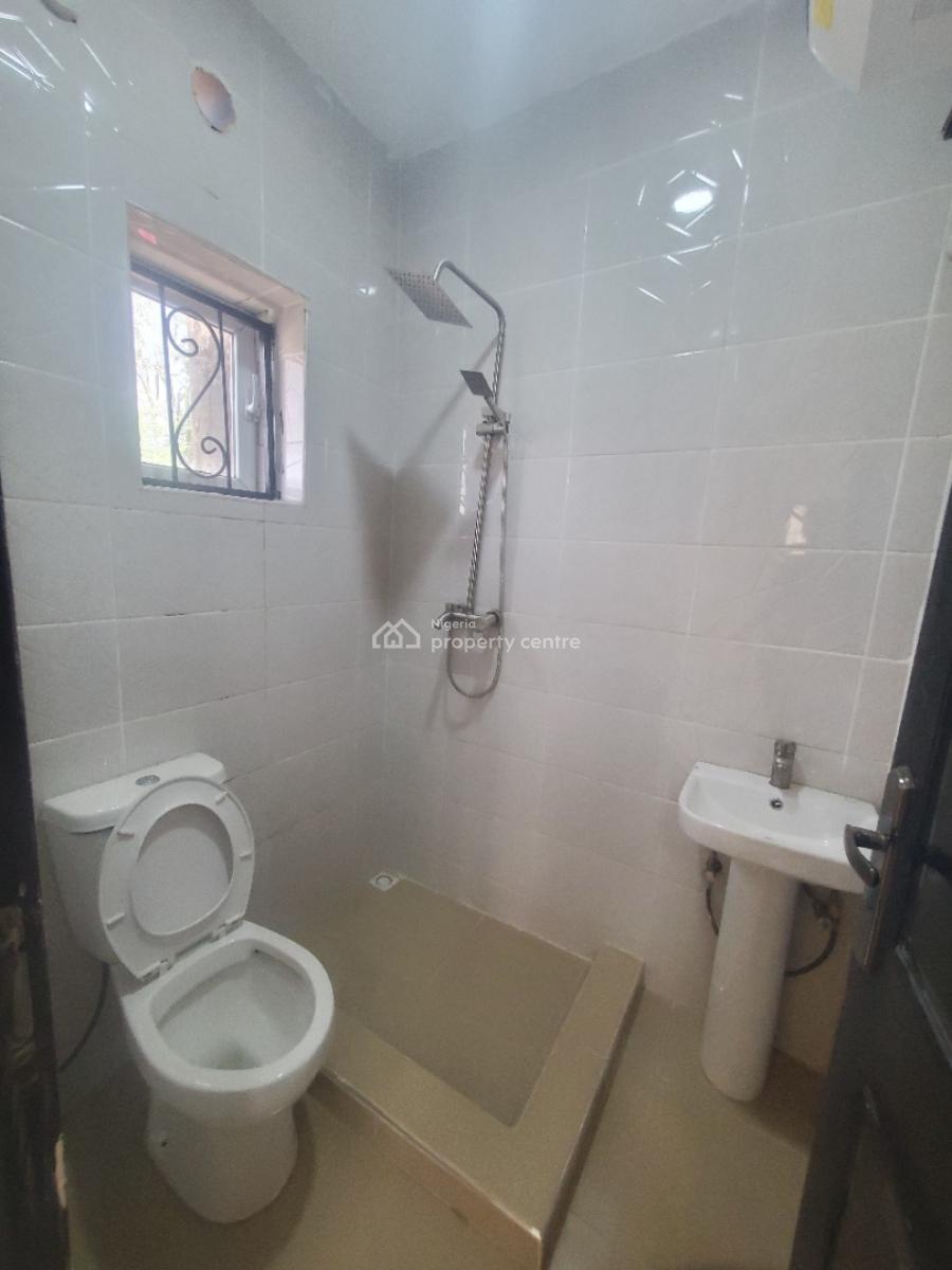*superluxury 2 Bedrooms Flat, By American Int’l School, Durumi, Abuja, Block of Flats for Sale