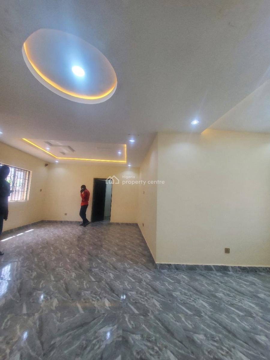 *superluxury 2 Bedrooms Flat, By American Int’l School, Durumi, Abuja, Block of Flats for Sale