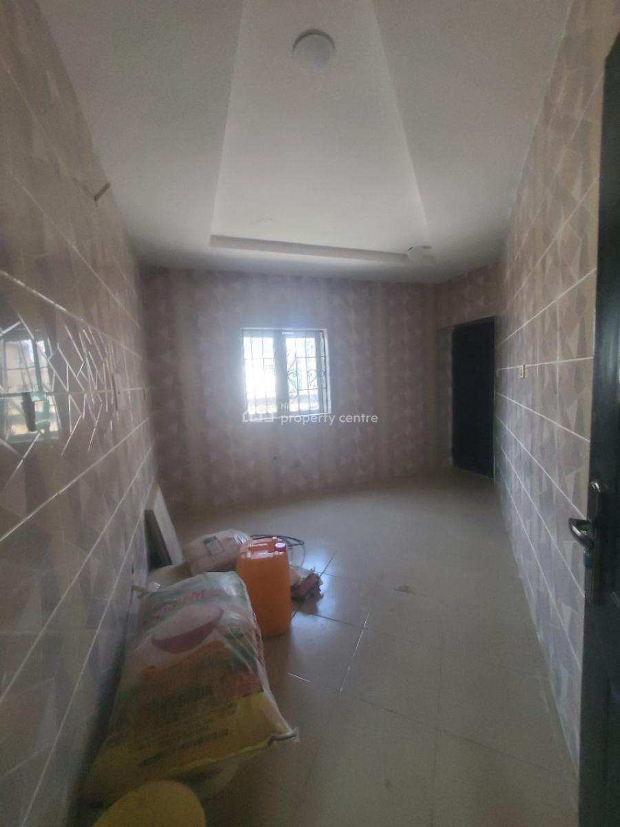*superluxury 2 Bedrooms Flat, By American Int’l School, Durumi, Abuja, Block of Flats for Sale