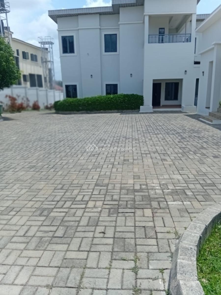Solid 6 Bedrooms Fully Detached Duplex., Guzape District, Abuja, Detached Duplex for Sale