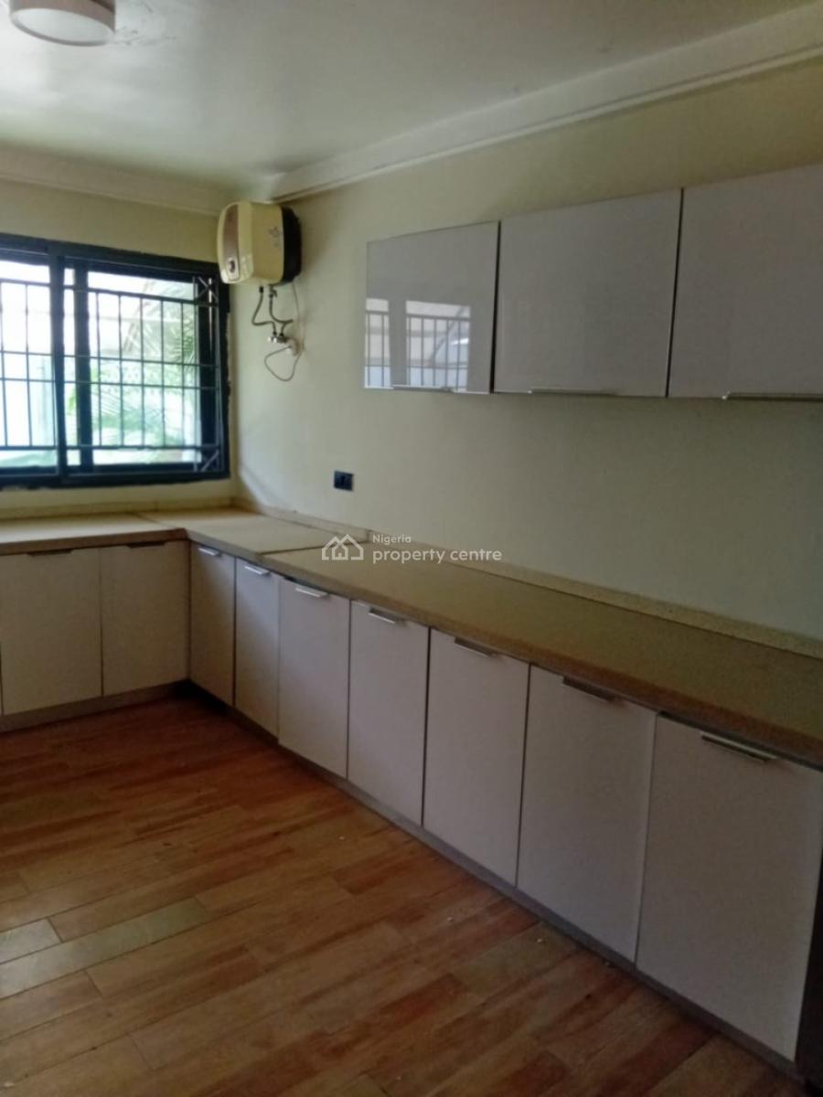 Solid 6 Bedrooms Fully Detached Duplex., Guzape District, Abuja, Detached Duplex for Sale