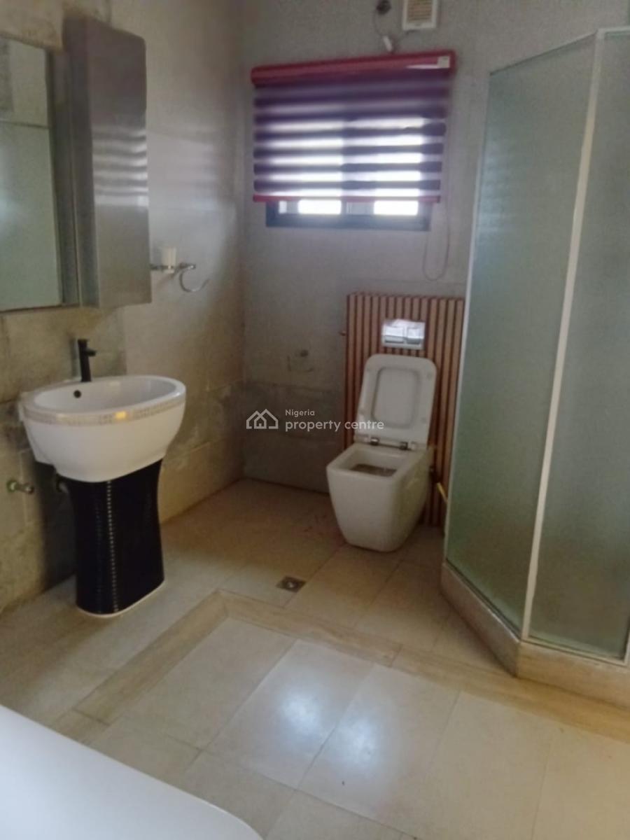 Solid 6 Bedrooms Fully Detached Duplex., Guzape District, Abuja, Detached Duplex for Sale