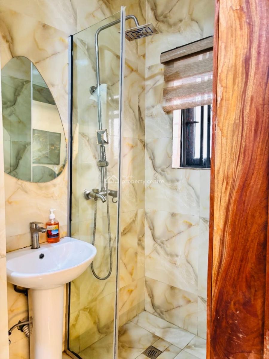 Newly Cozy 1 Bedroom Apartment with Excellent Features Content, Lekki Phase 1, Lekki, Lagos, Flat / Apartment Short Let