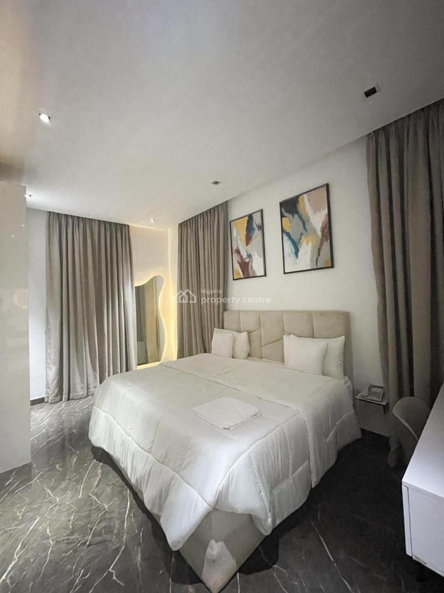 Luxurious 3 Bedroom Apartment with Excellent Features Content, Lekki Phase 1, Lekki, Lagos, House Short Let