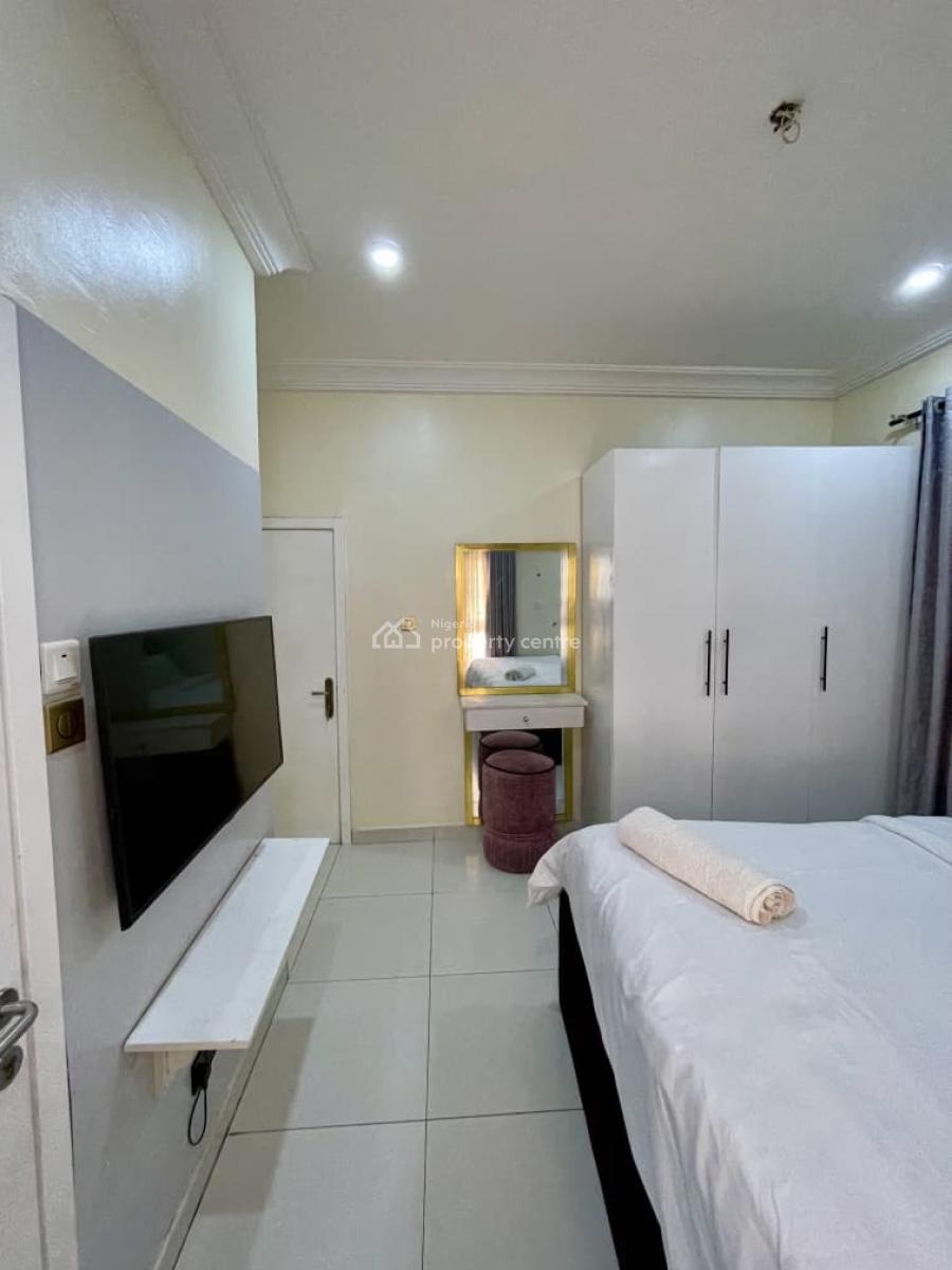 Luxurious 2 Bedroom Apartment with Excellent Features Content, Lekki Phase 1, Lekki, Lagos, Flat / Apartment Short Let
