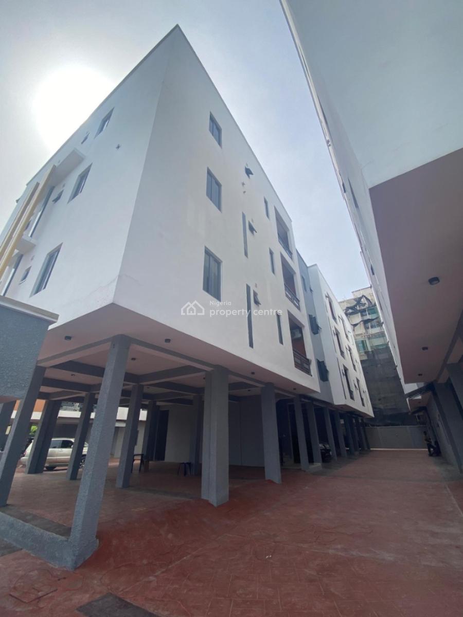 3 Bedroom Apartment with Bq Available, Ilasan, Lekki, Lagos, Block of Flats for Sale