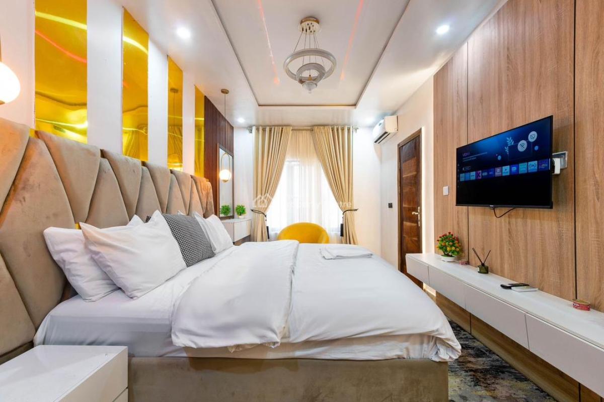 Luxurious 2 Bedroom Apartment with Excellent Features Content, Lekki Phase 1, Lekki, Lagos, Flat / Apartment Short Let