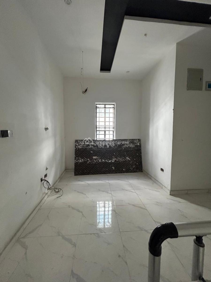 5 Bedroom Semi-detached Duplex with Bq, Ikate, Lekki, Lagos, Semi-detached Duplex for Rent