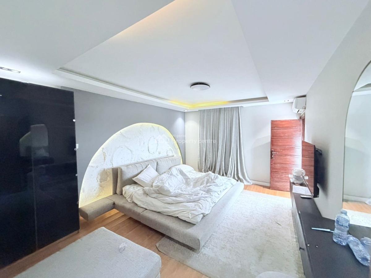 2 Bedrooms, Lekki Phase 1, Lekki, Lagos, Flat / Apartment for Rent