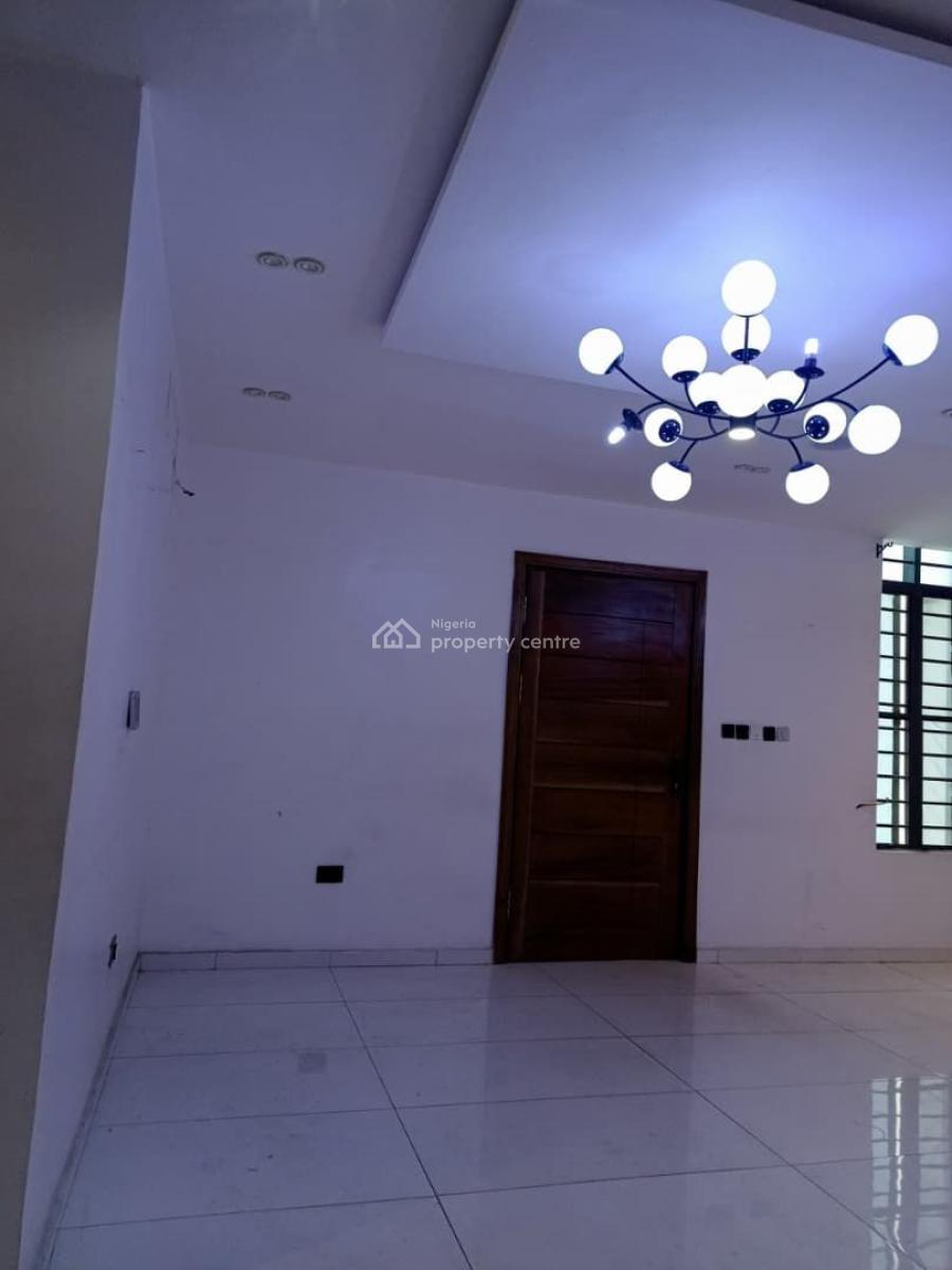 Luxury Studio Apartment with a Personal Fitted Kitchen in an Estate, Osapa, Lekki, Osapa, Lekki, Lagos, Flat / Apartment for Rent