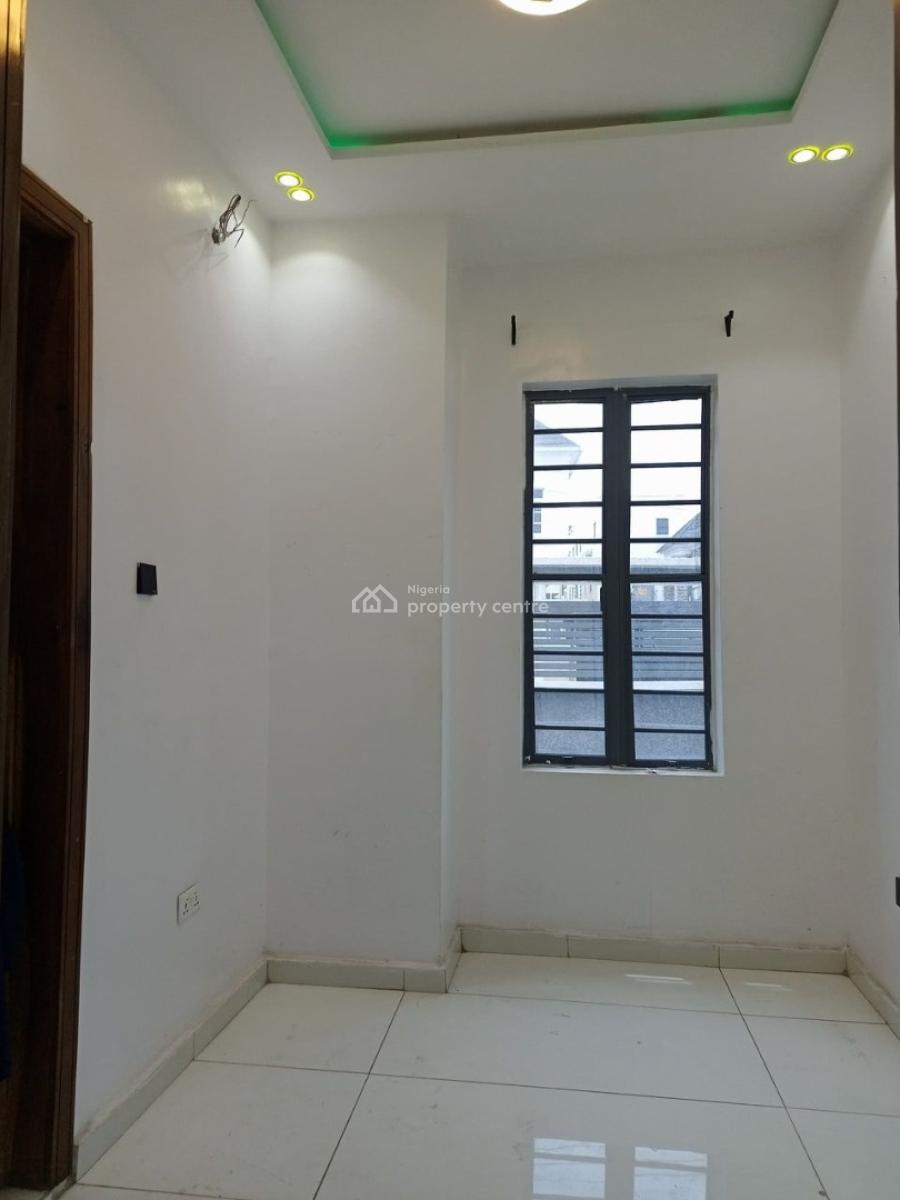 Luxury Studio Apartment with a Personal Fitted Kitchen in an Estate, Osapa, Lekki, Osapa, Lekki, Lagos, Flat / Apartment for Rent