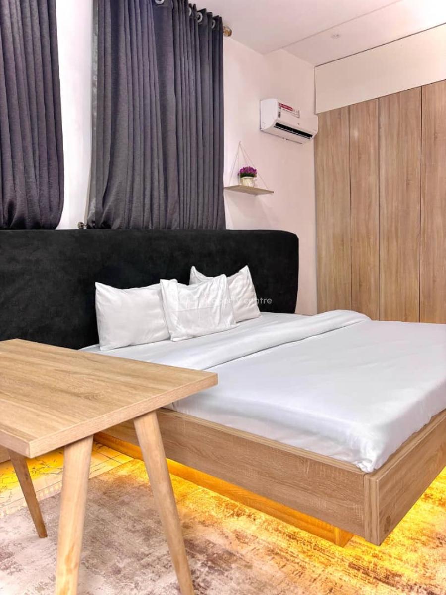 Brand New  Luxury 1 Bedroom Apartment with Snooker, Lekki Phase 1, Lekki, Lagos, Flat / Apartment Short Let
