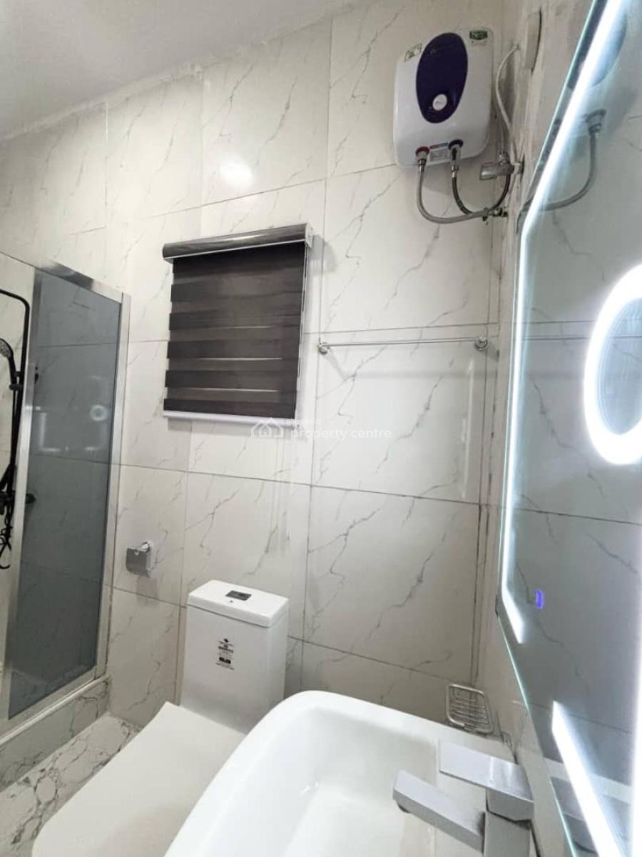 Brand New  Luxury 1 Bedroom Apartment with Snooker, Lekki Phase 1, Lekki, Lagos, Flat / Apartment Short Let