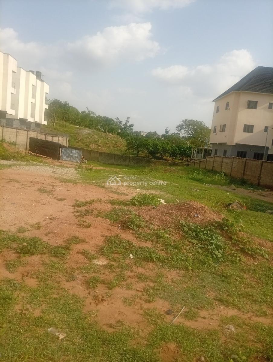 a 1200sqms  Residential Land, Guzape District, Abuja, Residential Land for Sale