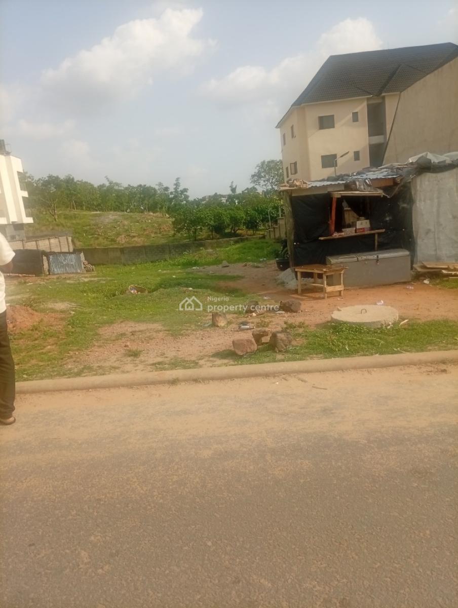 a 1200sqms  Residential Land, Guzape District, Abuja, Residential Land for Sale