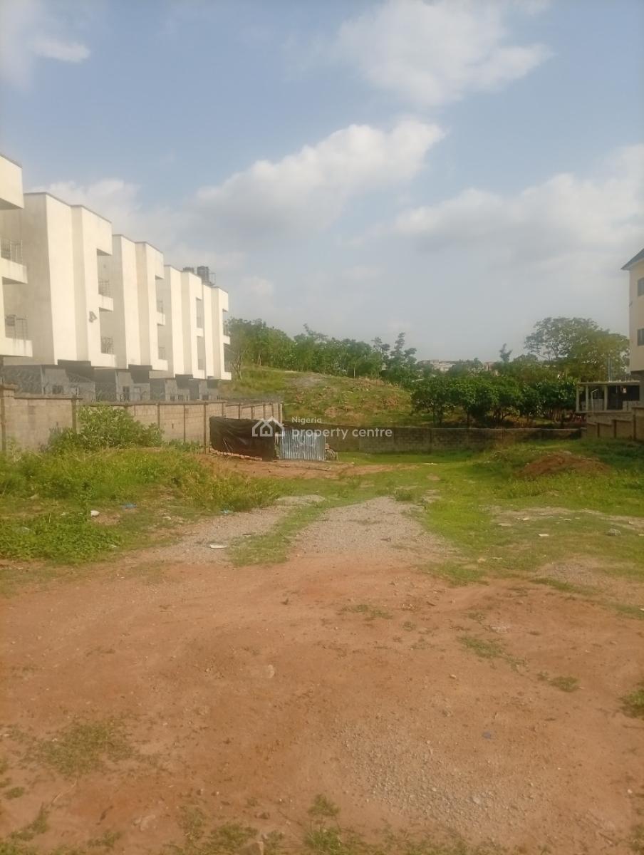 a 1200sqms  Residential Land, Guzape District, Abuja, Residential Land for Sale