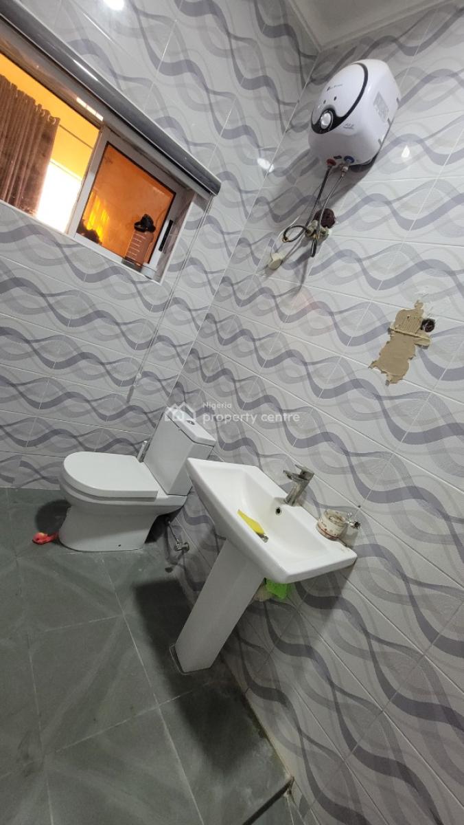 Standard Four(4) Bedrooms Semi-detached Duplex!, Cluster 3, River Park Estate Airport Road Abuja, Lugbe District, Abuja, Semi-detached Duplex for Rent