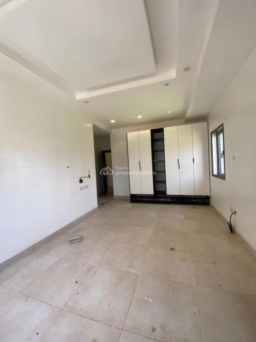a Well-finished and Serviced 2-bedroom Maison, in a Court Off Freedom Way Lekki, Lekki, Lagos, Flat / Apartment for Rent