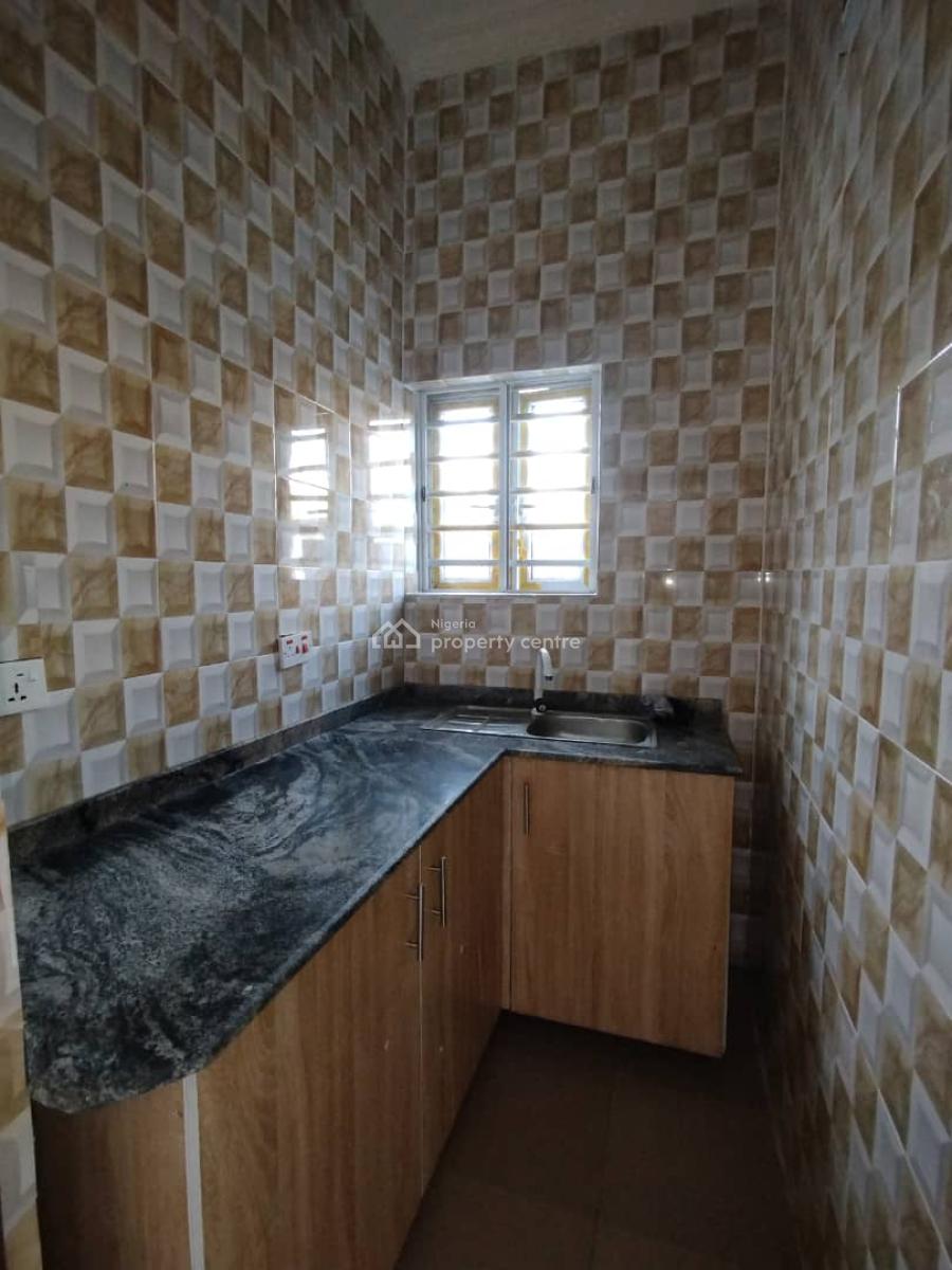 Well Maintained Room and Parlour, Lakowe, Lakowe, Ibeju Lekki, Lagos, Flat / Apartment for Rent