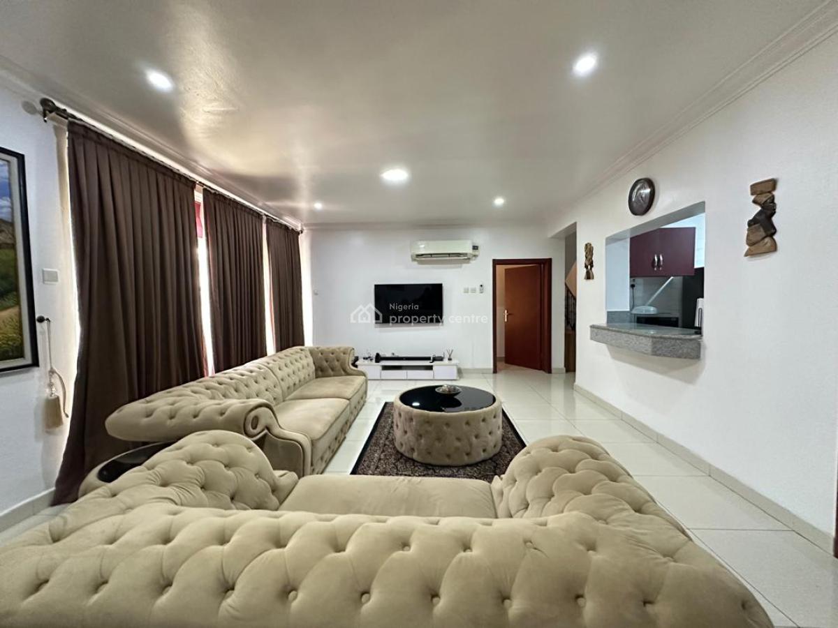 Furnished and Fully Serviced 3 Bedroom Penthouse Apartment, Chevron Drive, Lekki Expressway, Lekki, Lagos, Flat / Apartment for Rent