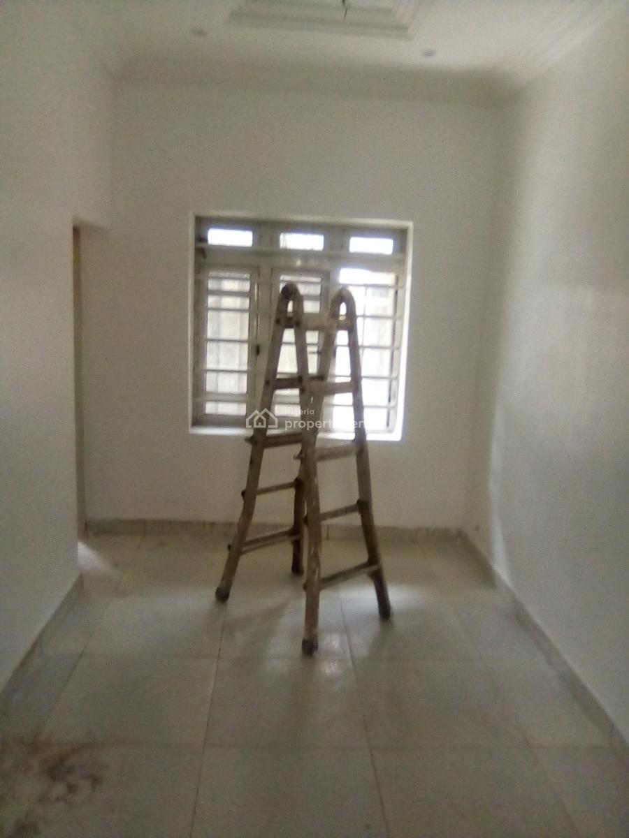 Neatly Finished Spacious 2 Bedroom Apartment, 2nd Avenue, Gwarinpa, Abuja, Flat / Apartment for Rent