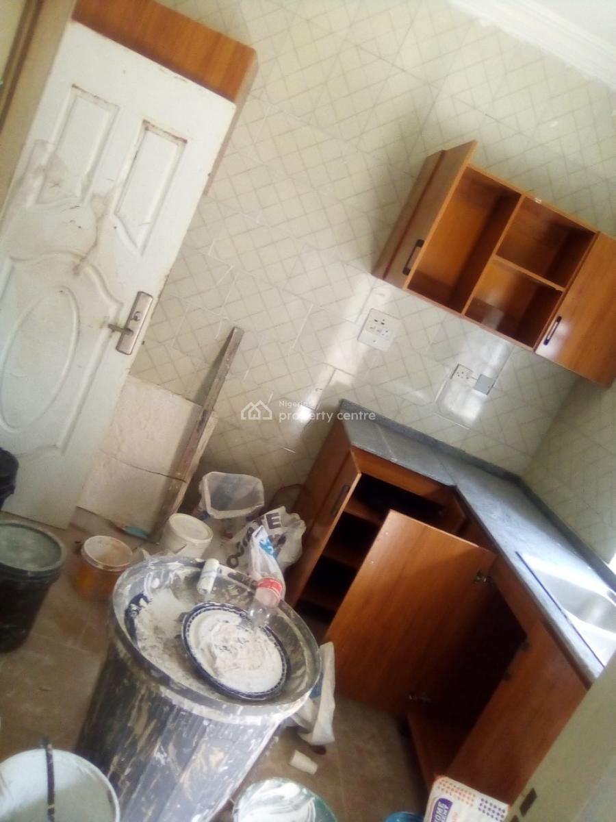 Neatly Finished Spacious 2 Bedroom Apartment, 2nd Avenue, Gwarinpa, Abuja, Flat / Apartment for Rent