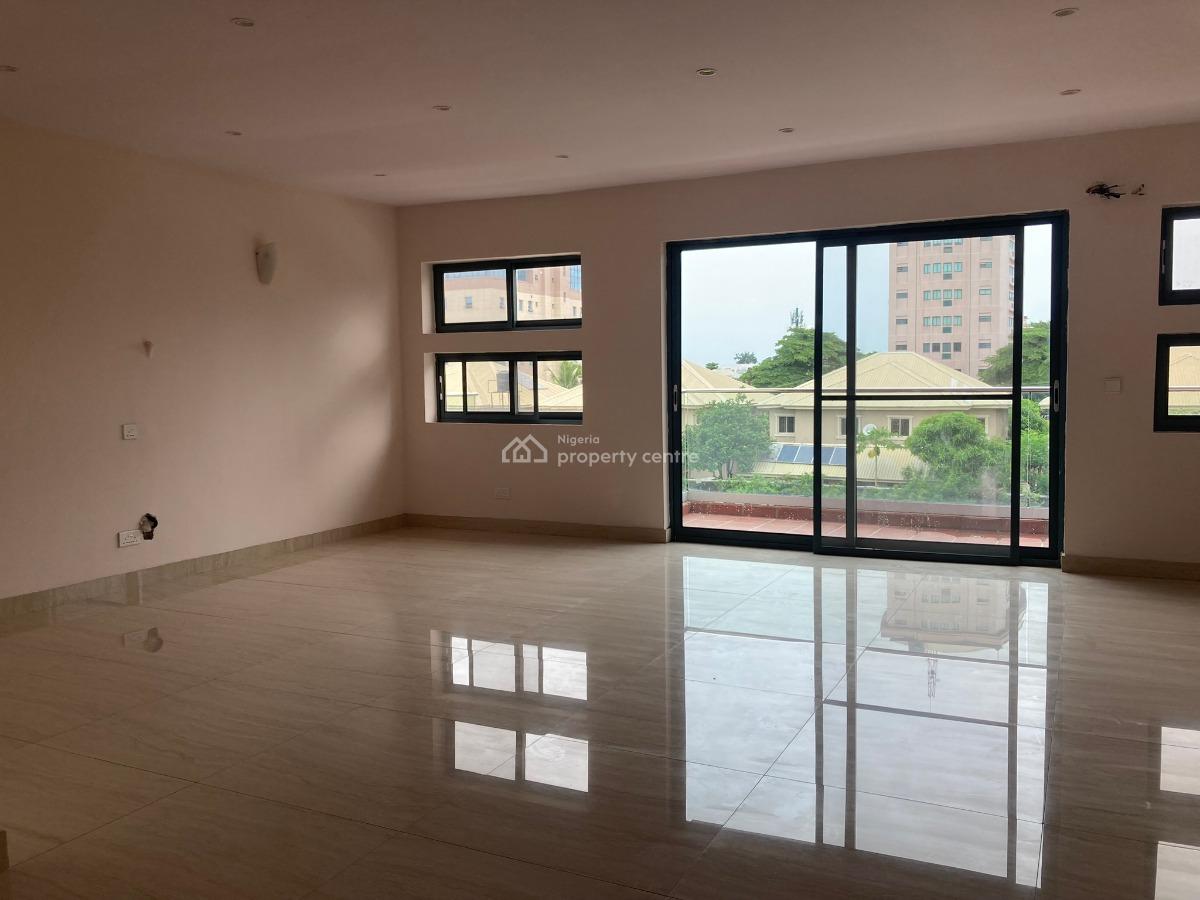 Elegant 5-bedroom Terraced House with Bq in a Gated Community, Dideolu Estate V.i, Victoria Island (vi), Lagos, Terraced Duplex for Sale