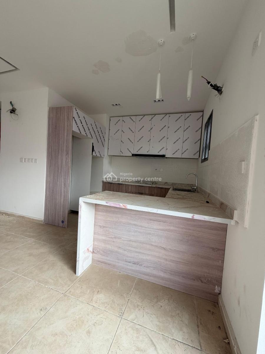 Contemporary 2 Bedroom Apartment, Ologolo, Lekki, Lagos, Flat / Apartment for Sale