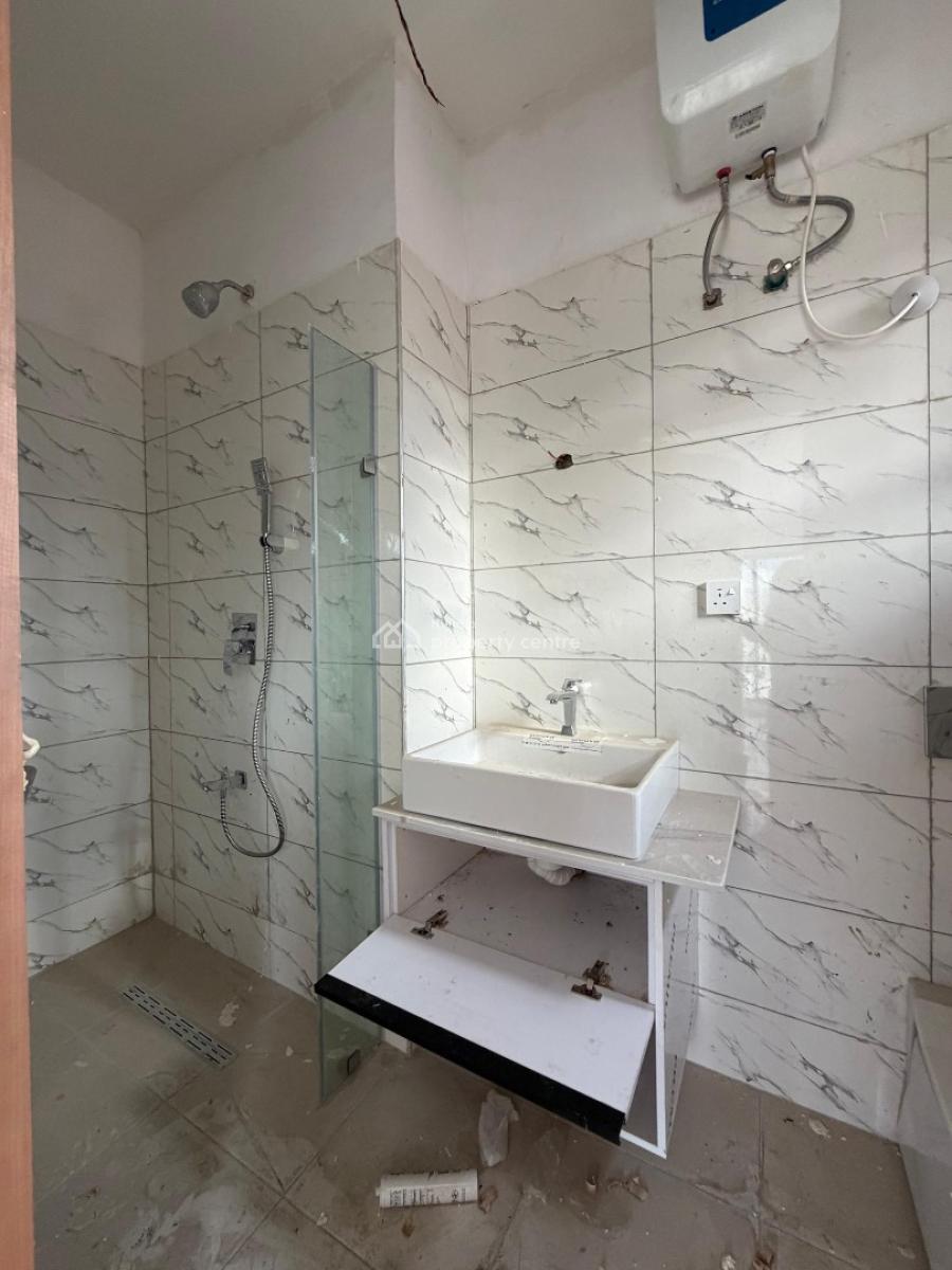 Contemporary 2 Bedroom Apartment, Ologolo, Lekki, Lagos, Flat / Apartment for Sale