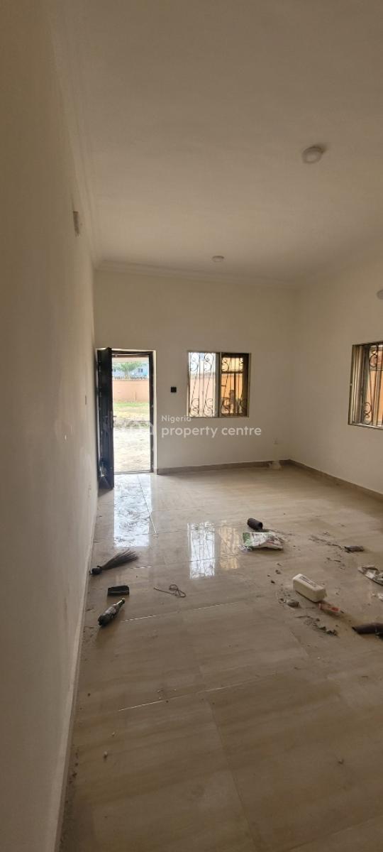Spacious  Mini Flat with 24hrs Light, Sangotedo, Ajah, Lagos, Mini Flat (room and Parlour) for Rent