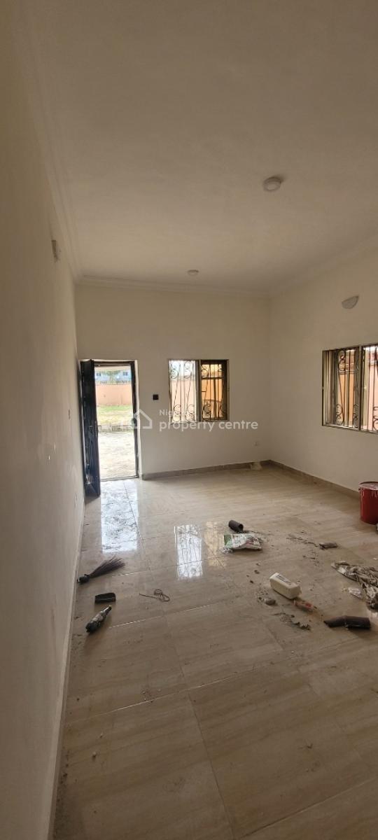 Spacious  Mini Flat with 24hrs Light, Sangotedo, Ajah, Lagos, Mini Flat (room and Parlour) for Rent