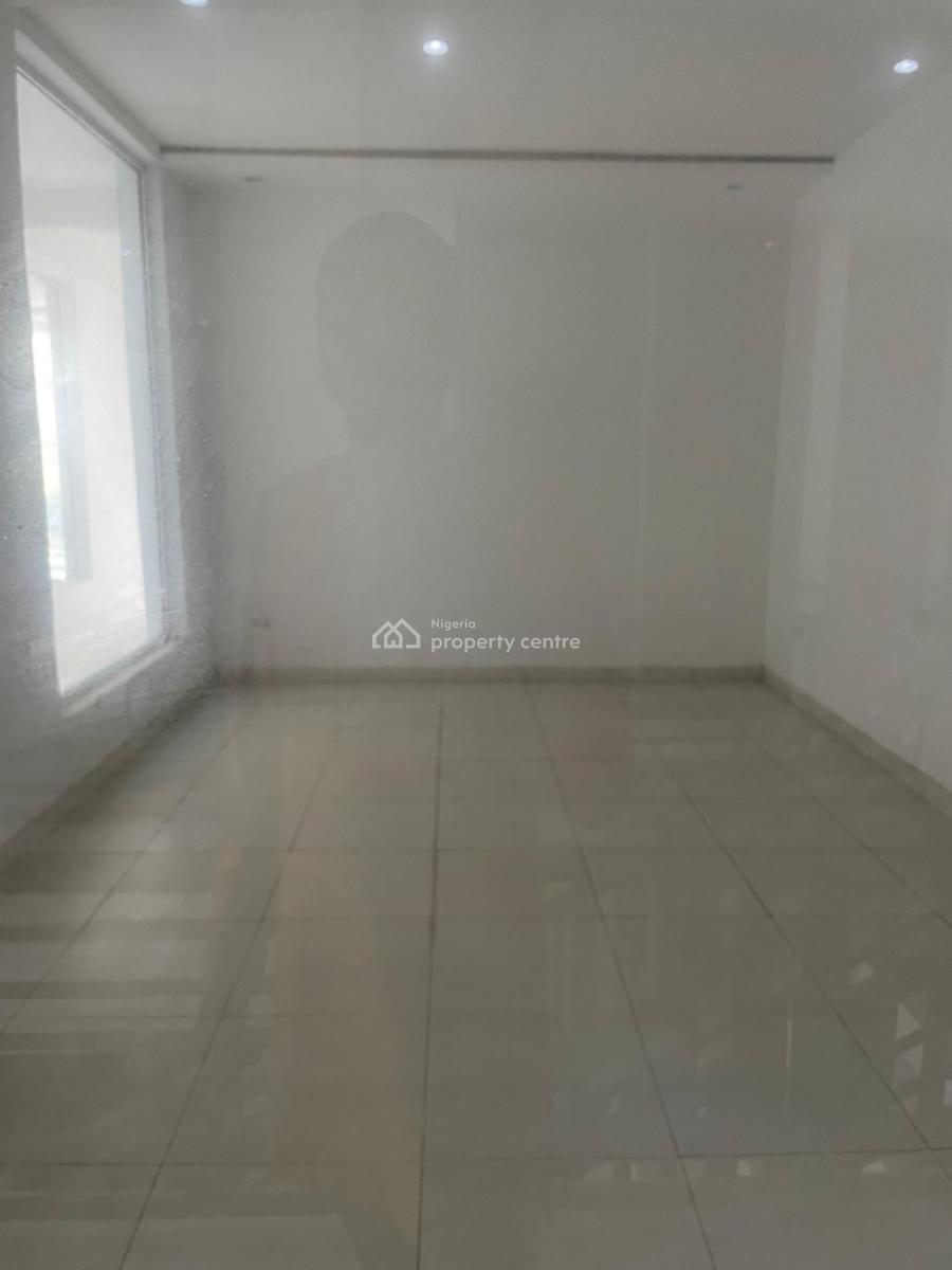 Standard Shop Space Ojaja Shopping Mall Abraham Adesanya 29 Sqms, Ojaja Mall Abraham Adesanya Estate Road, Ajah, Lagos, Plaza / Complex / Mall for Rent